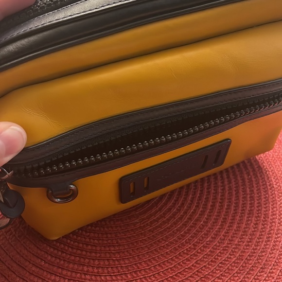 Coach terrain clutch - Picture 6 of 8